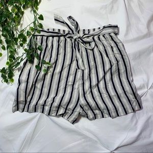 🍍3/20$ Flowy loose shorts